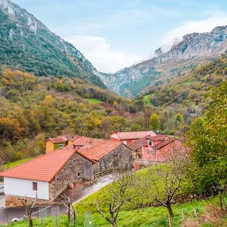 In Rural Area With Mountain View In Prázdninový dům