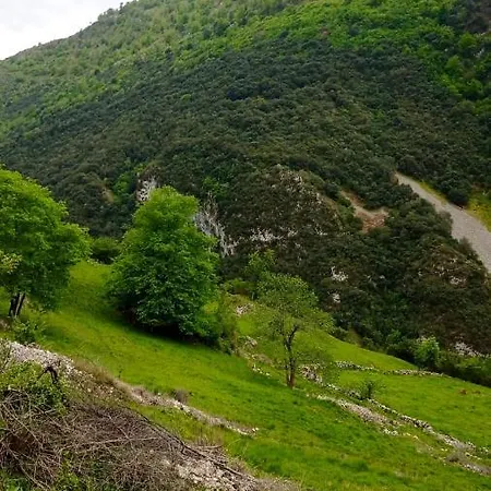 Holiday home In Rural Area With Mountain View In